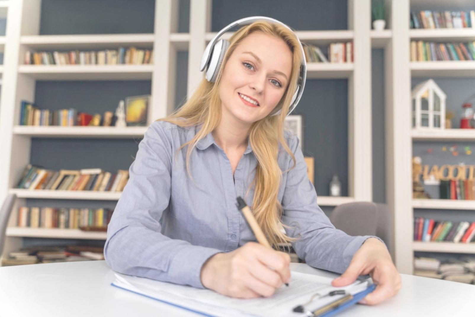 Professioneller Arbeitsbereich für Finanzberatung und Unternehmensschulungen